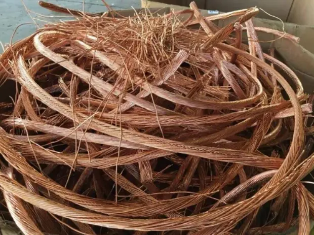 CaptainScrap buys copper scrap, offering competitive prices for copper wires, pipes, and other materials. We provide eco-friendly disposal solutions and ensure responsible recycling, making it easy to sell your copper scrap with confidence.